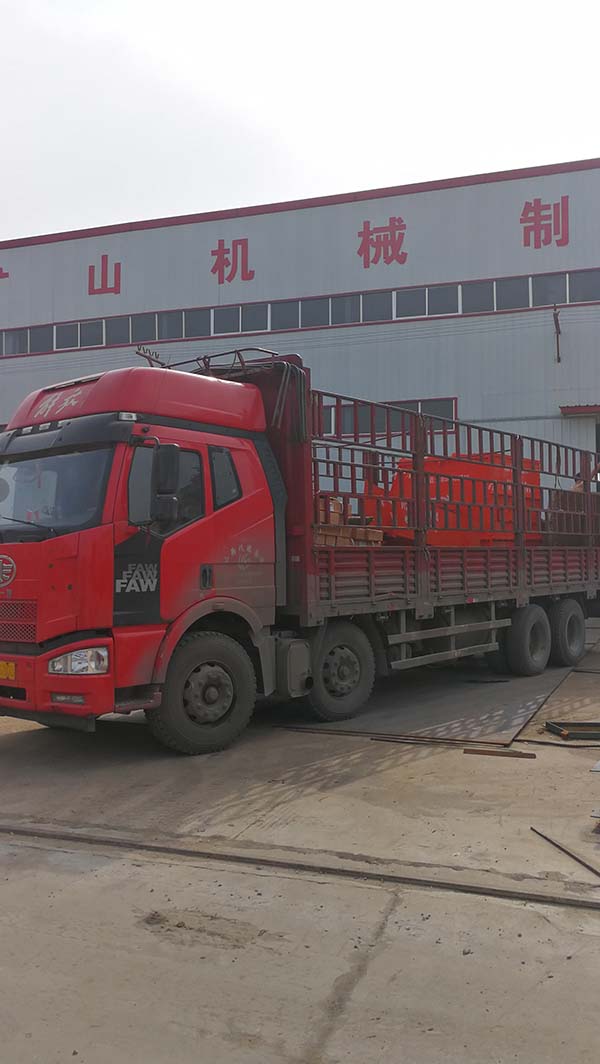 ���̰���