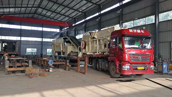 ���̰���